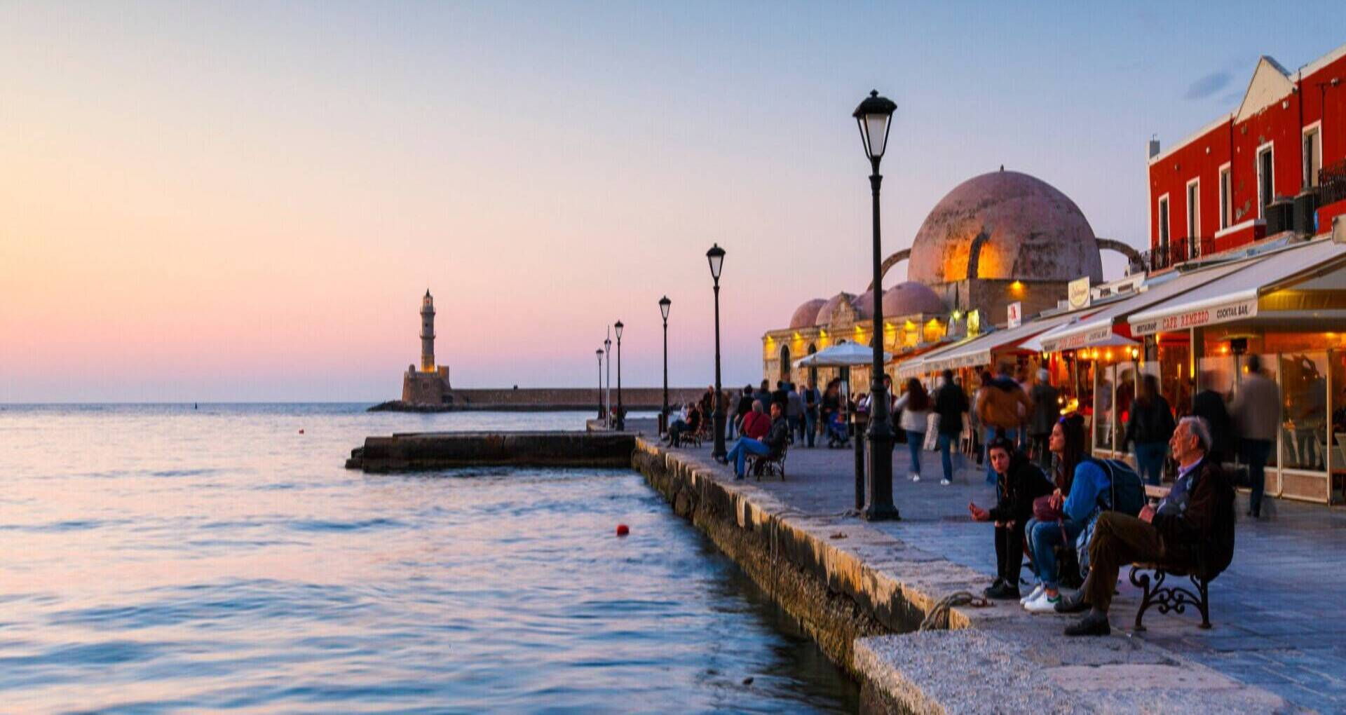 Chania-Hafen-Meer-Leuchtturm-Moschee